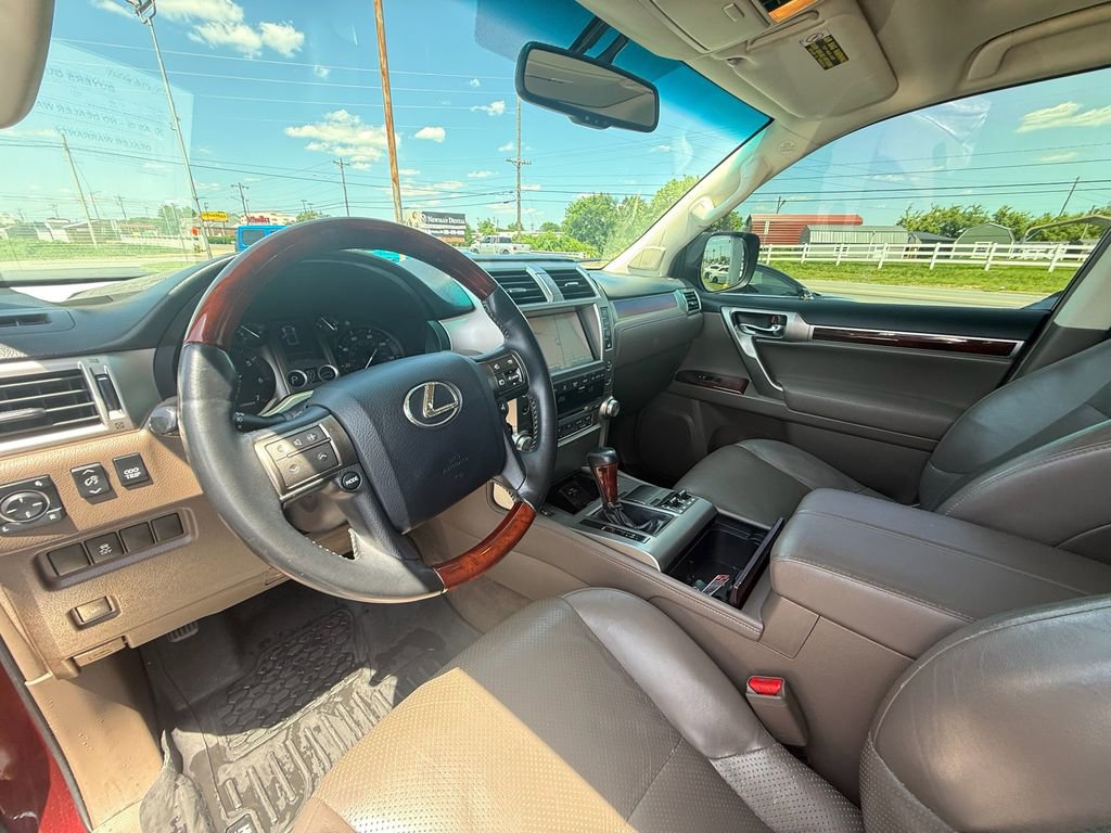 Used 2011 Lexus GX 460 w/ Comfort Plus Pkg AWD/4WD image 14