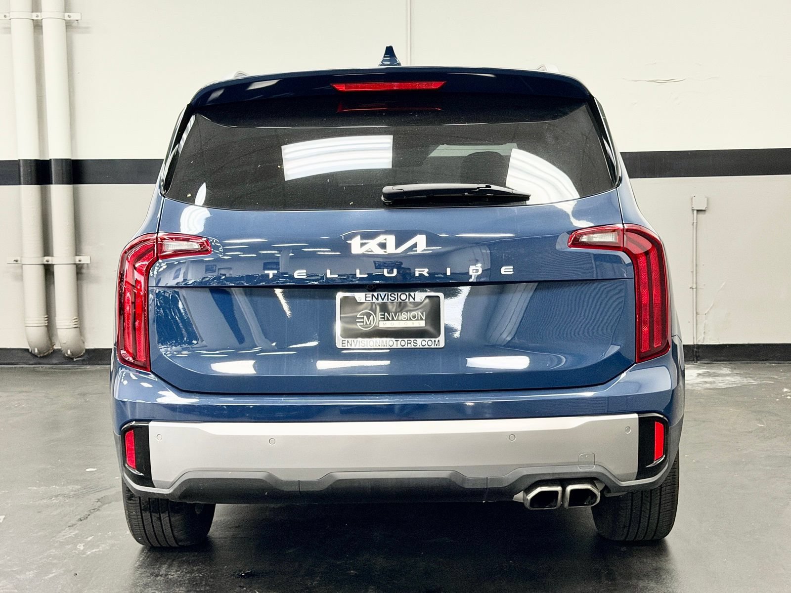 Used 2025 Kia Telluride S FWD image 11