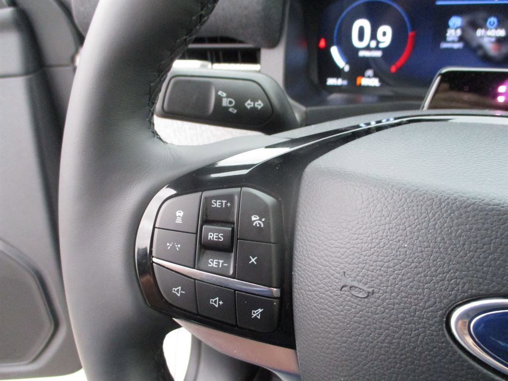 New 2026 Ford Explorer Platinum image 16