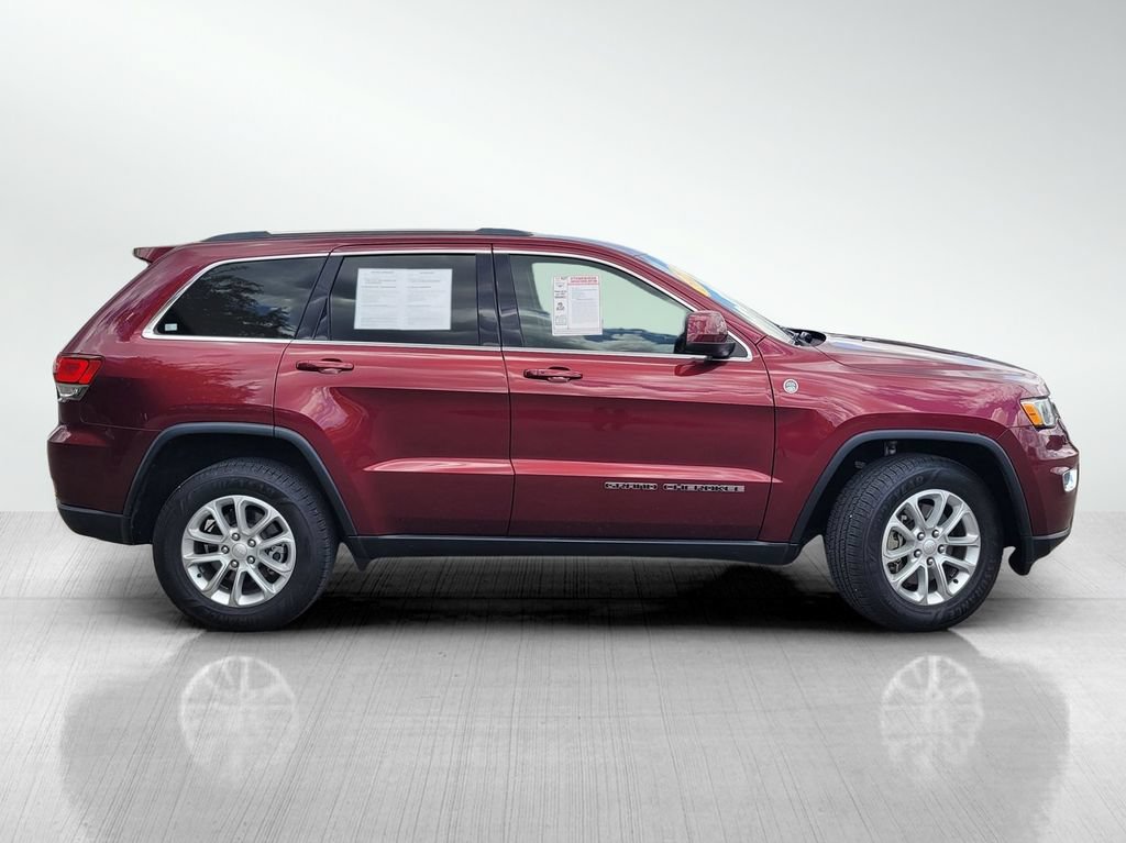 Used 2021 Jeep Grand Cherokee Laredo AWD/4WD image 3