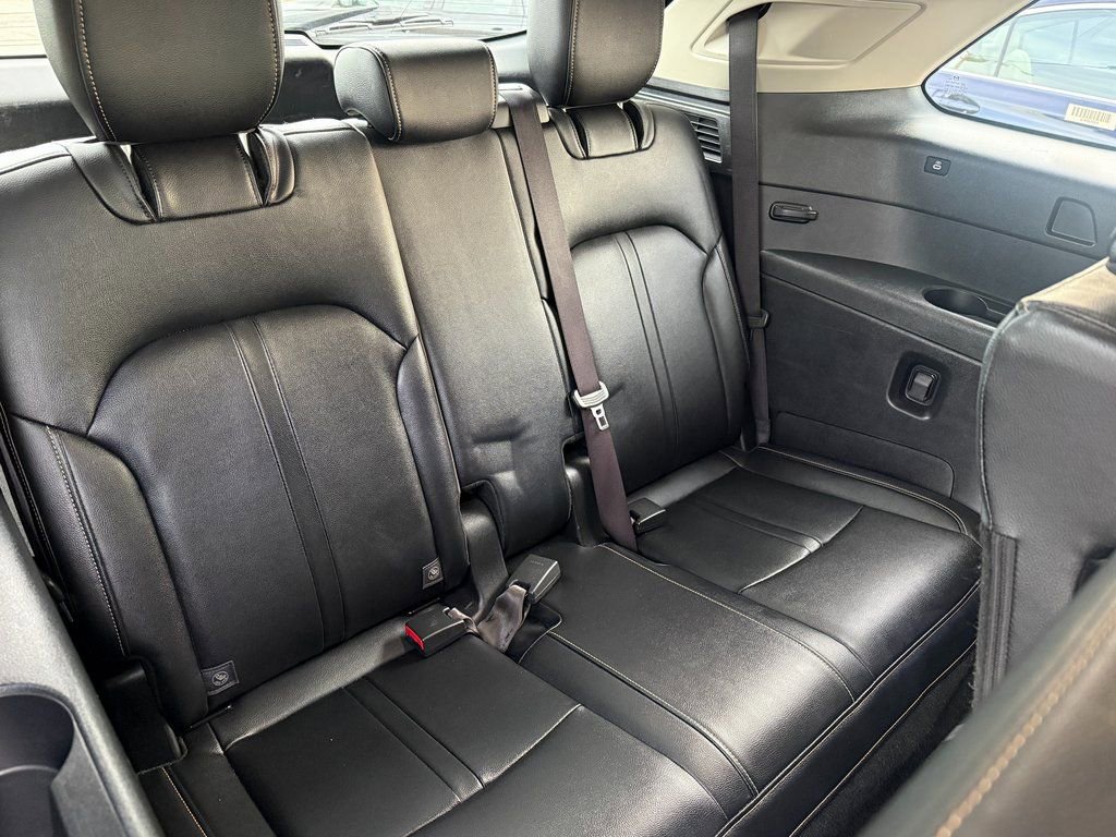 Used 2024 MAZDA CX-90 3.3 Turbo w/ Preferred Plus image 19