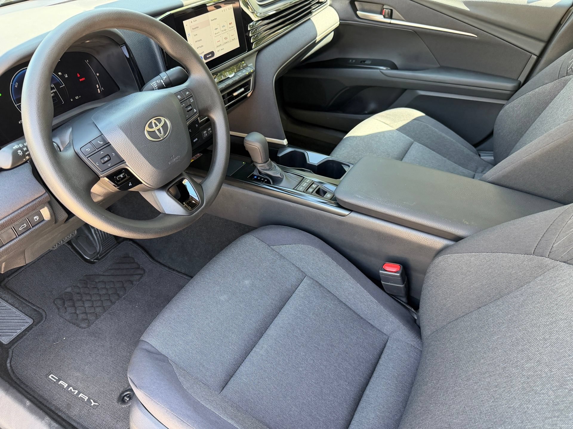 Used 2026 Toyota Camry LE FWD image 10