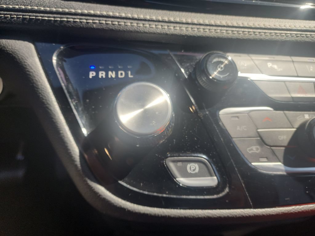 Used 2023 Chrysler Pacifica Touring-L w/ S Appearance Package FWD image 27