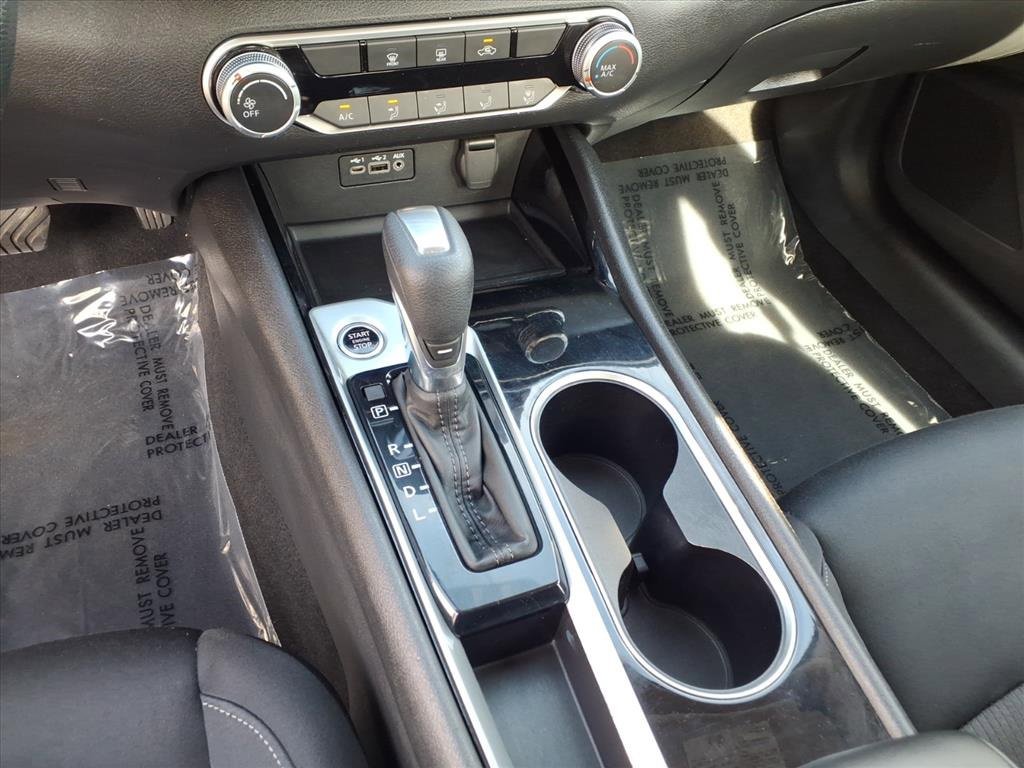 Used 2024 Nissan Altima 2.5 SV image 28