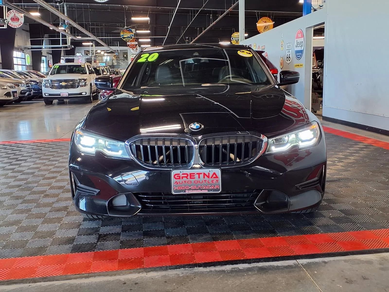 Used 2020 BMW 330i xDrive Sedan w/ Convenience Package AWD/4WD image 2
