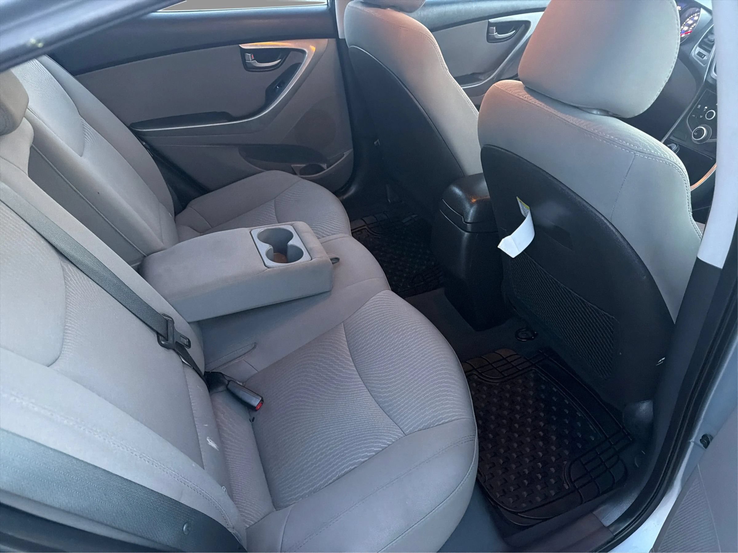 Used 2016 Hyundai Elantra SE w/ Option Group 02 FWD image 27