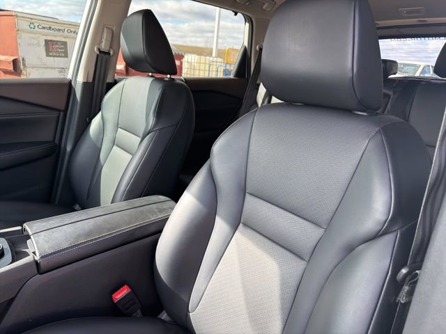 Used 2023 Nissan Rogue SV w/ SV Premium B Package AWD/4WD image 18