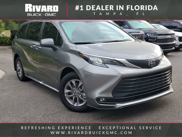 Used 2026 Toyota Sienna XLE