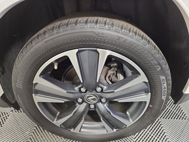 Used 2022 Lexus UX 250h w/ Premium Package image 11