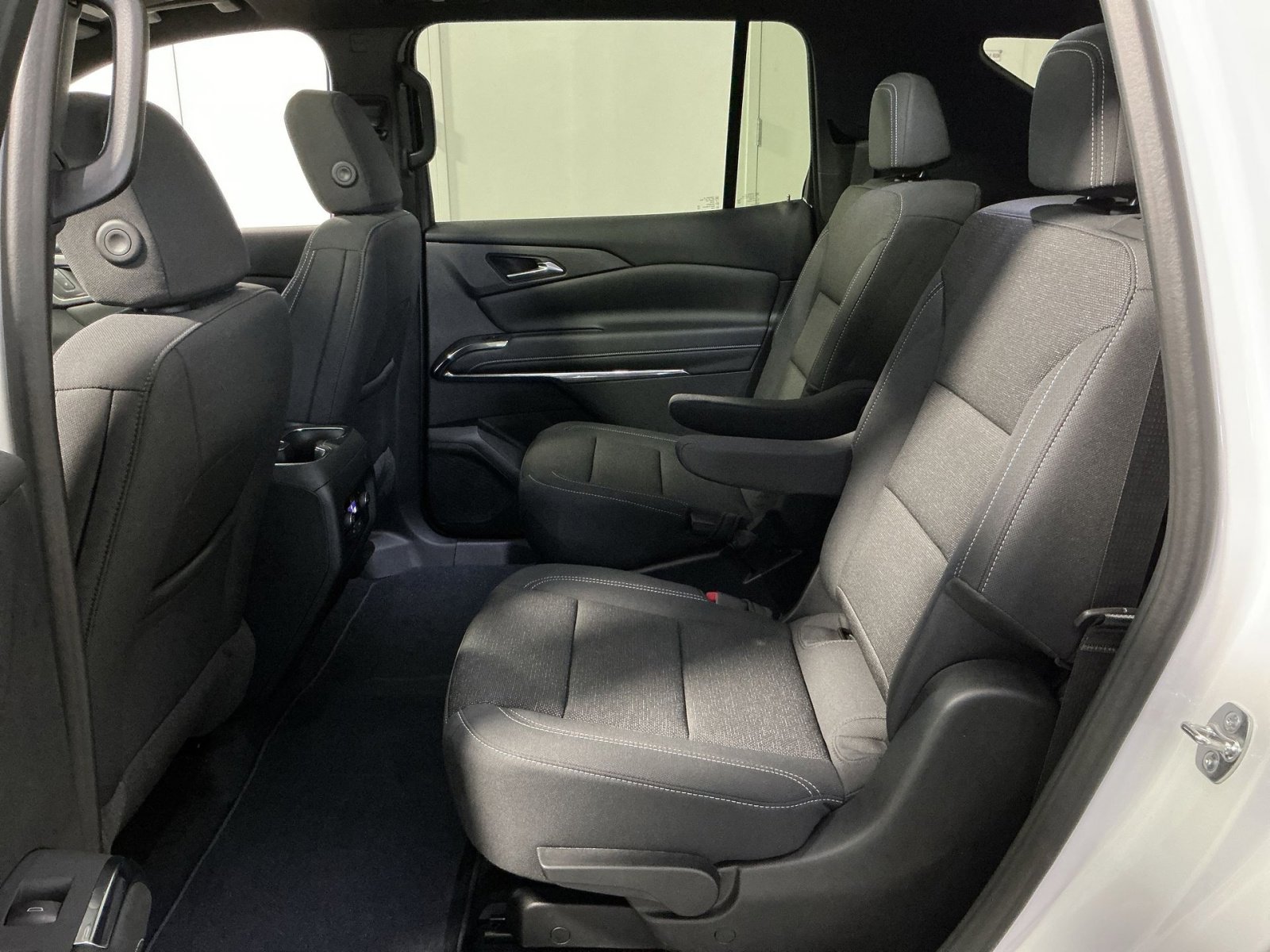 New 2026 Chevrolet Traverse LT FWD image 32