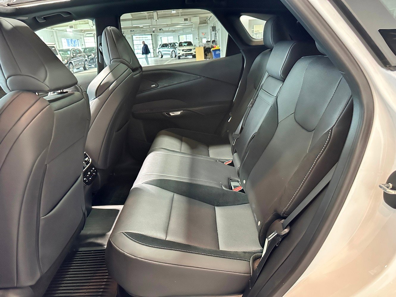 Used 2023 Lexus RX 500h F Sport w/ Accessory Package (2T) AWD/4WD image 13