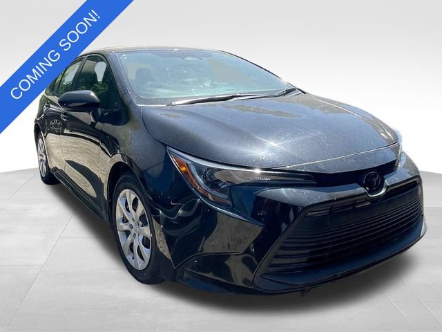 Used 2023 Toyota Corolla LE FWD image 1