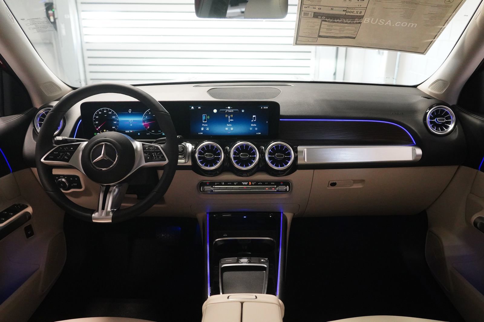 New 2026 Mercedes-Benz GLB 250 4MATIC image 17