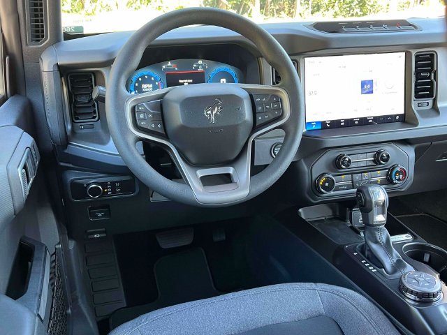 New 2026 Ford Bronco 4-Door w/ Sasquatch Package AWD/4WD image 12