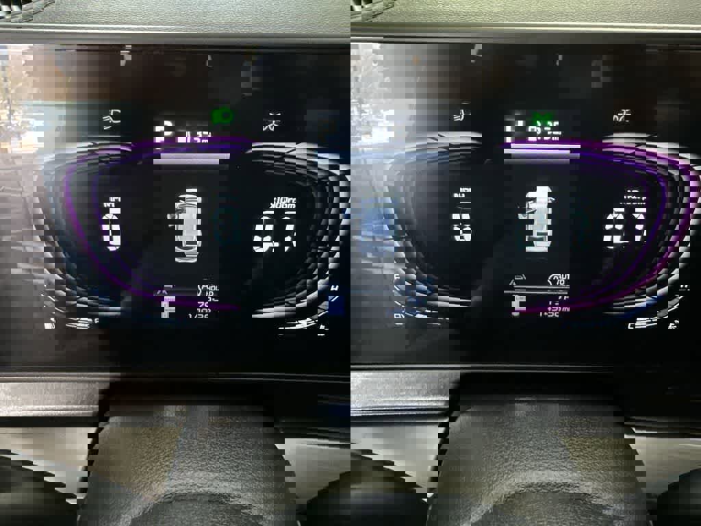 Certified 2025 Kia Sportage EX image 16