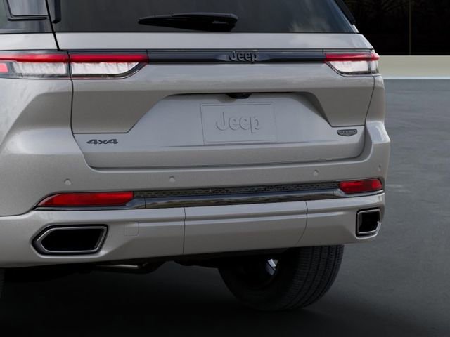 New 2025 Jeep Grand Cherokee Summit w/ Obsidian Package image 13