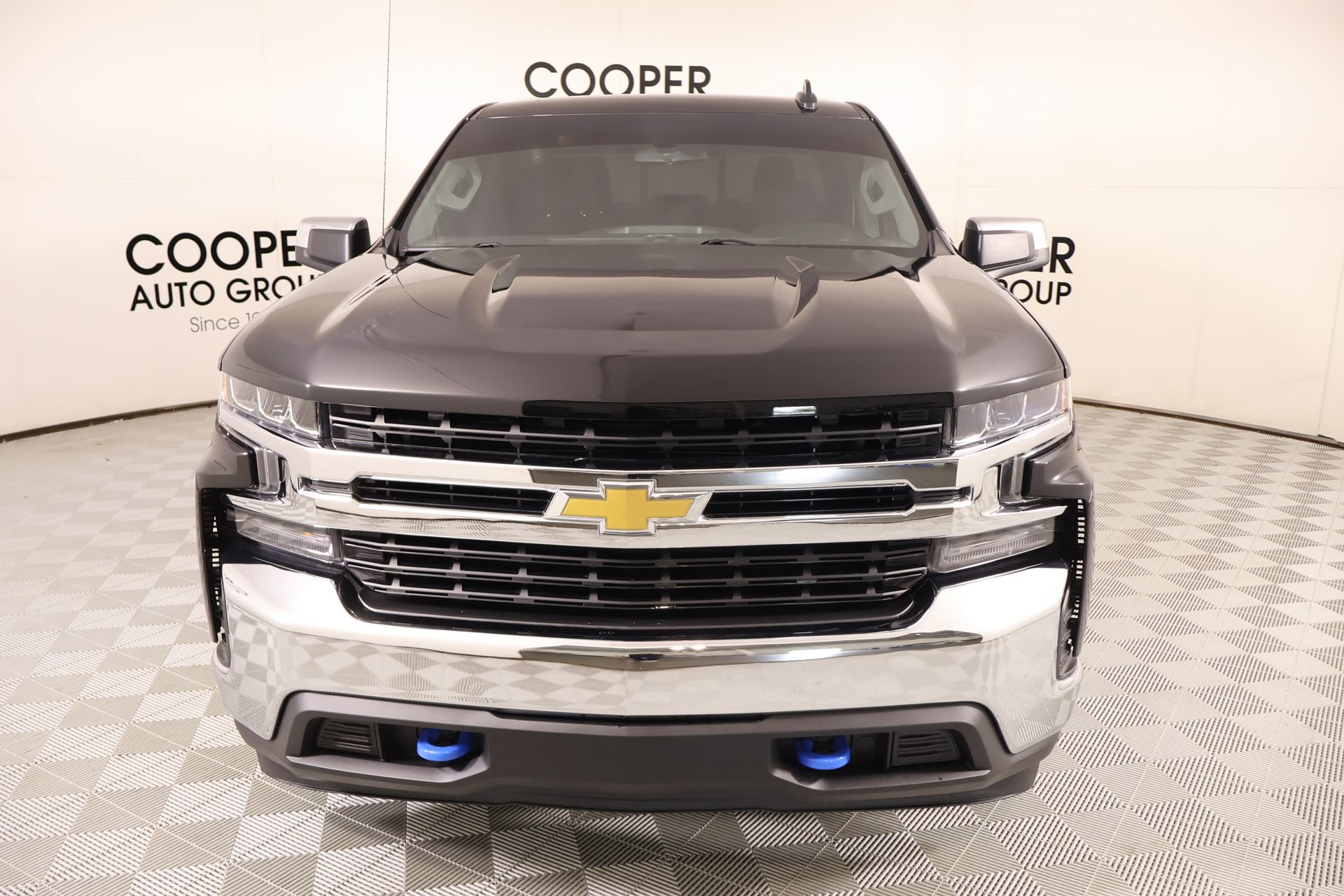 Used 2020 Chevrolet Silverado 1500 LT w/ Texas Edition AWD/4WD image 9