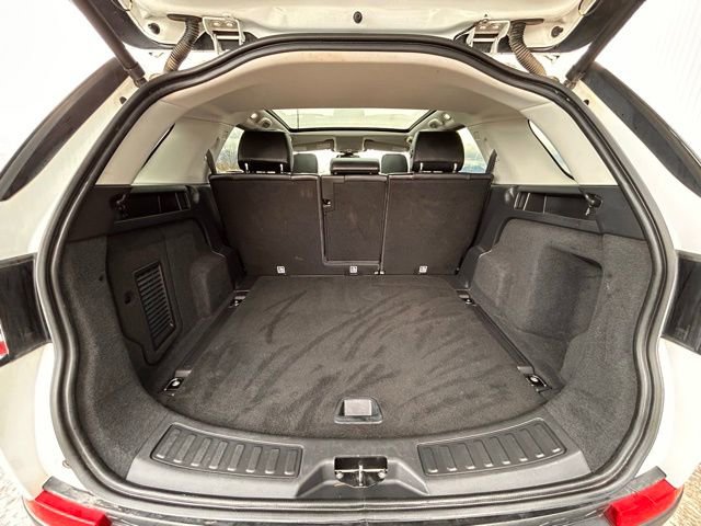 Used 2018 Land Rover Discovery Sport HSE image 48