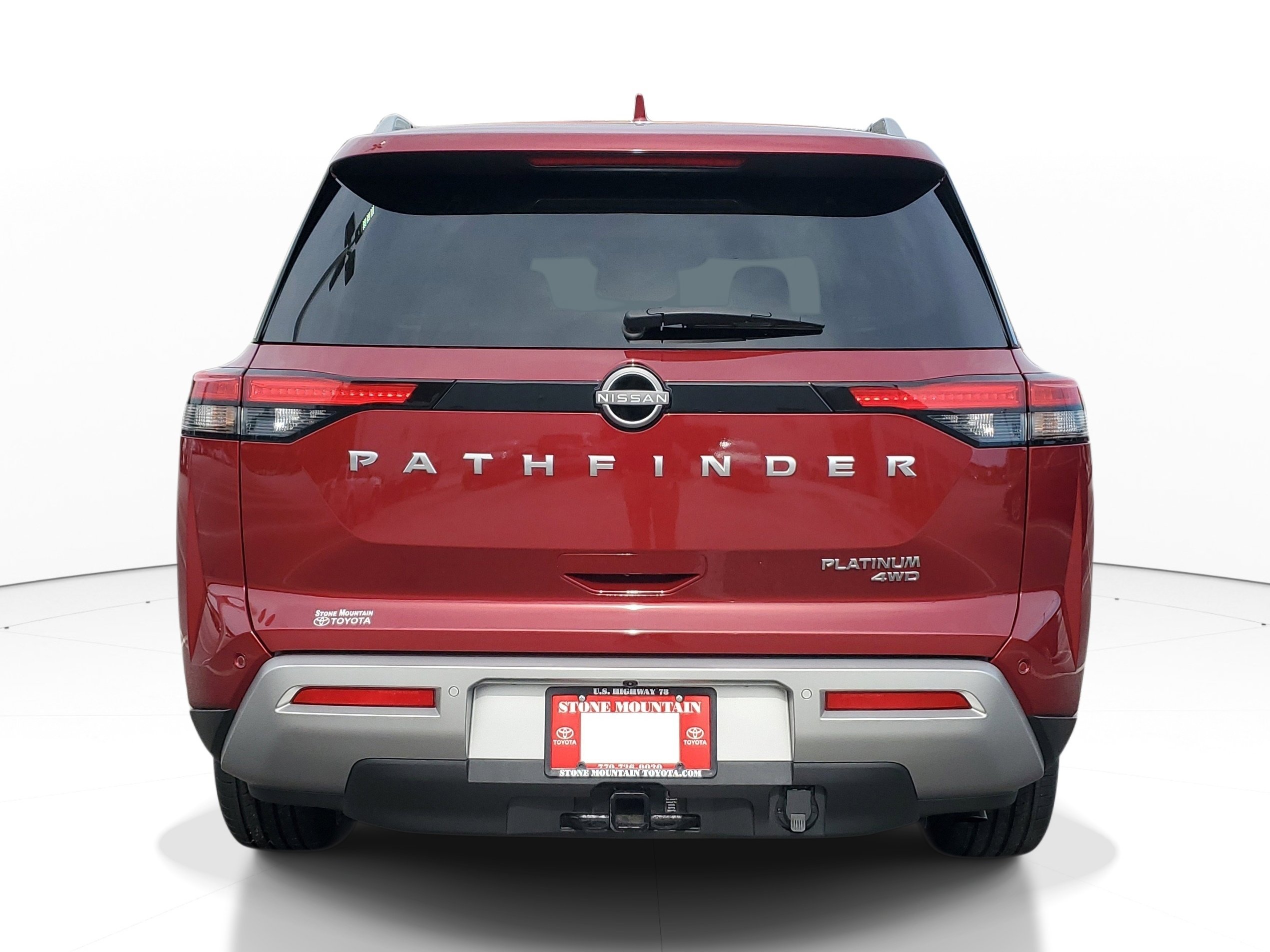 Used 2023 Nissan Pathfinder Platinum w/ Cargo Package AWD/4WD image 5