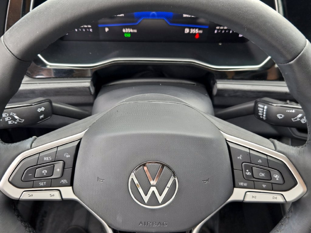 Certified 2024 Volkswagen Jetta Sport FWD image 22