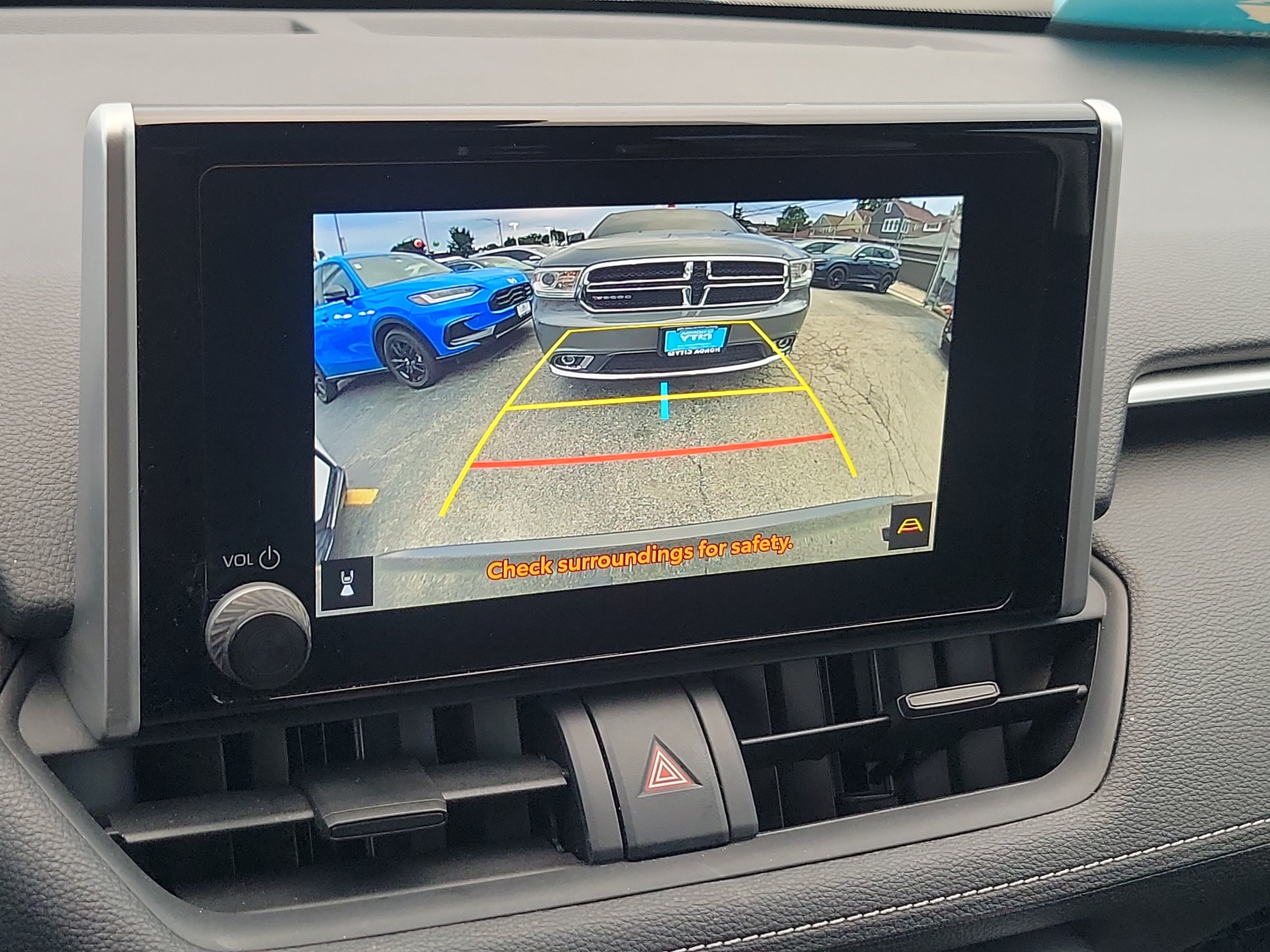 Used 2025 Toyota RAV4 XLE AWD/4WD image 28