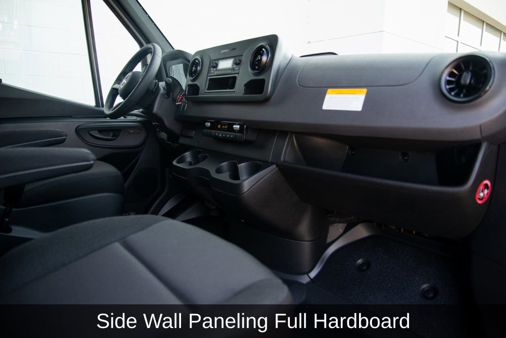 Used 2025 Mercedes-Benz Sprinter 144 Cargo image 17