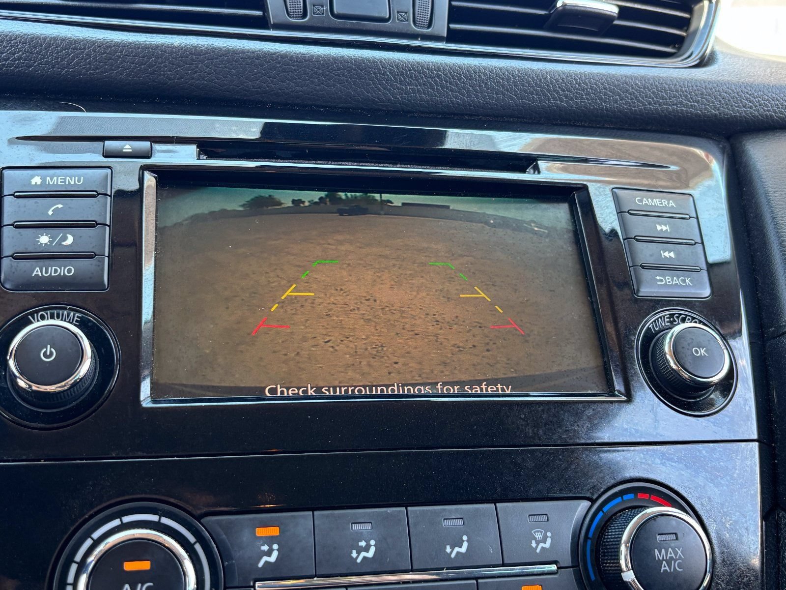 Used 2020 Nissan Rogue S FWD image 23