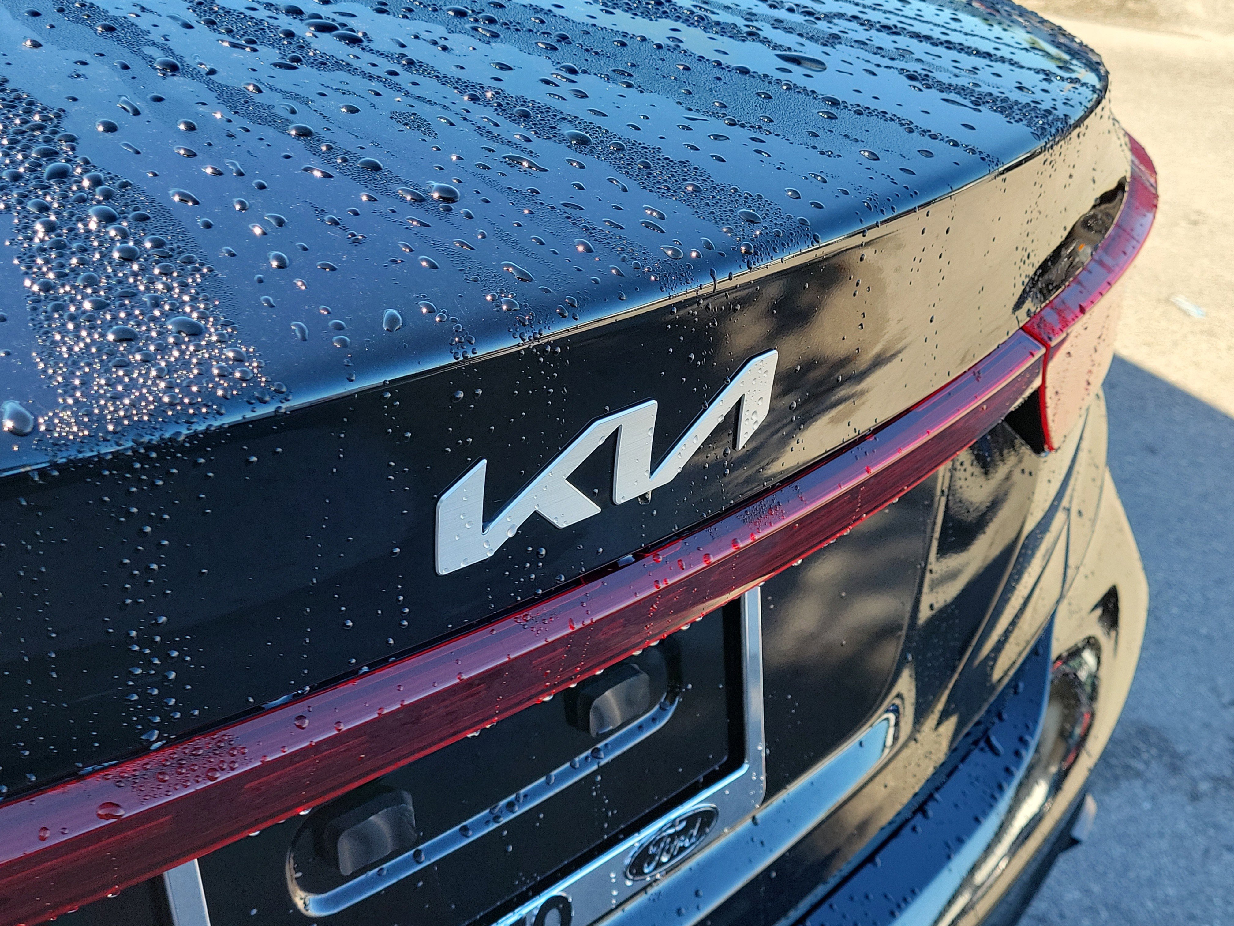 Used 2024 Kia Forte LXS image 8