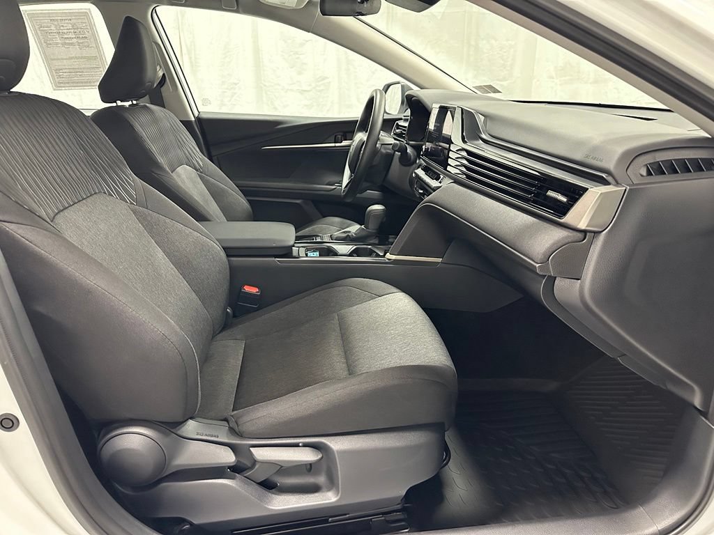 Used 2026 Toyota Camry LE FWD image 60