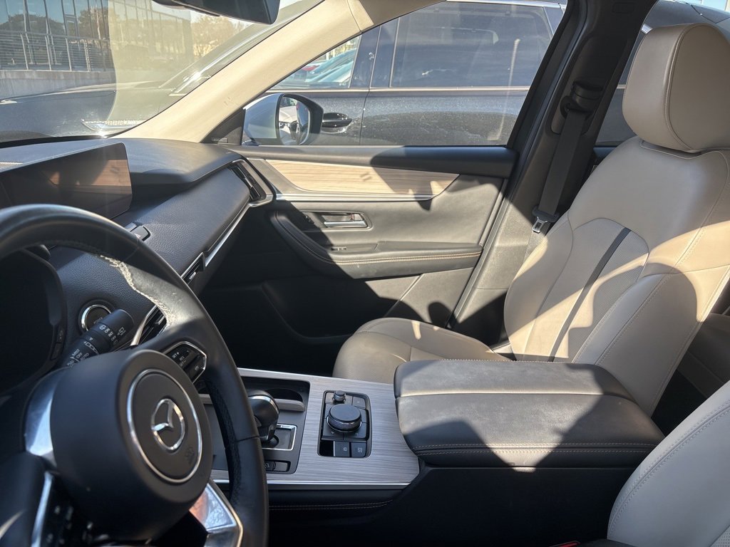 Used 2024 MAZDA CX-90 Plug-In Hybrid w/ Premium Pkg image 5
