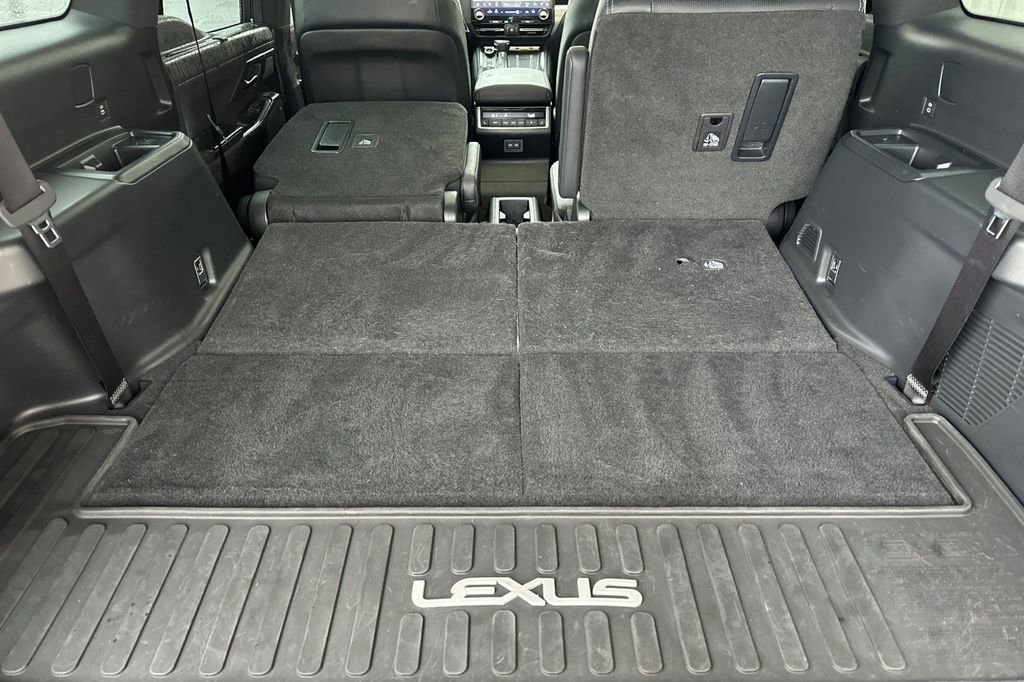 Used 2025 Lexus GX 550 w/ Cold Area Package image 15