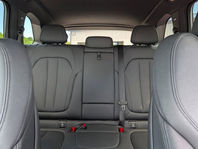 Used 2021 BMW X5 xDrive40i w/ Convenience Package AWD/4WD image 17