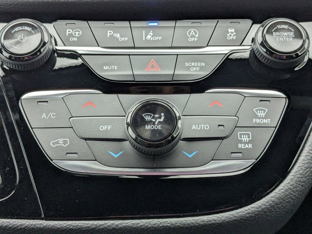 New 2025 Chrysler Pacifica Select image 28