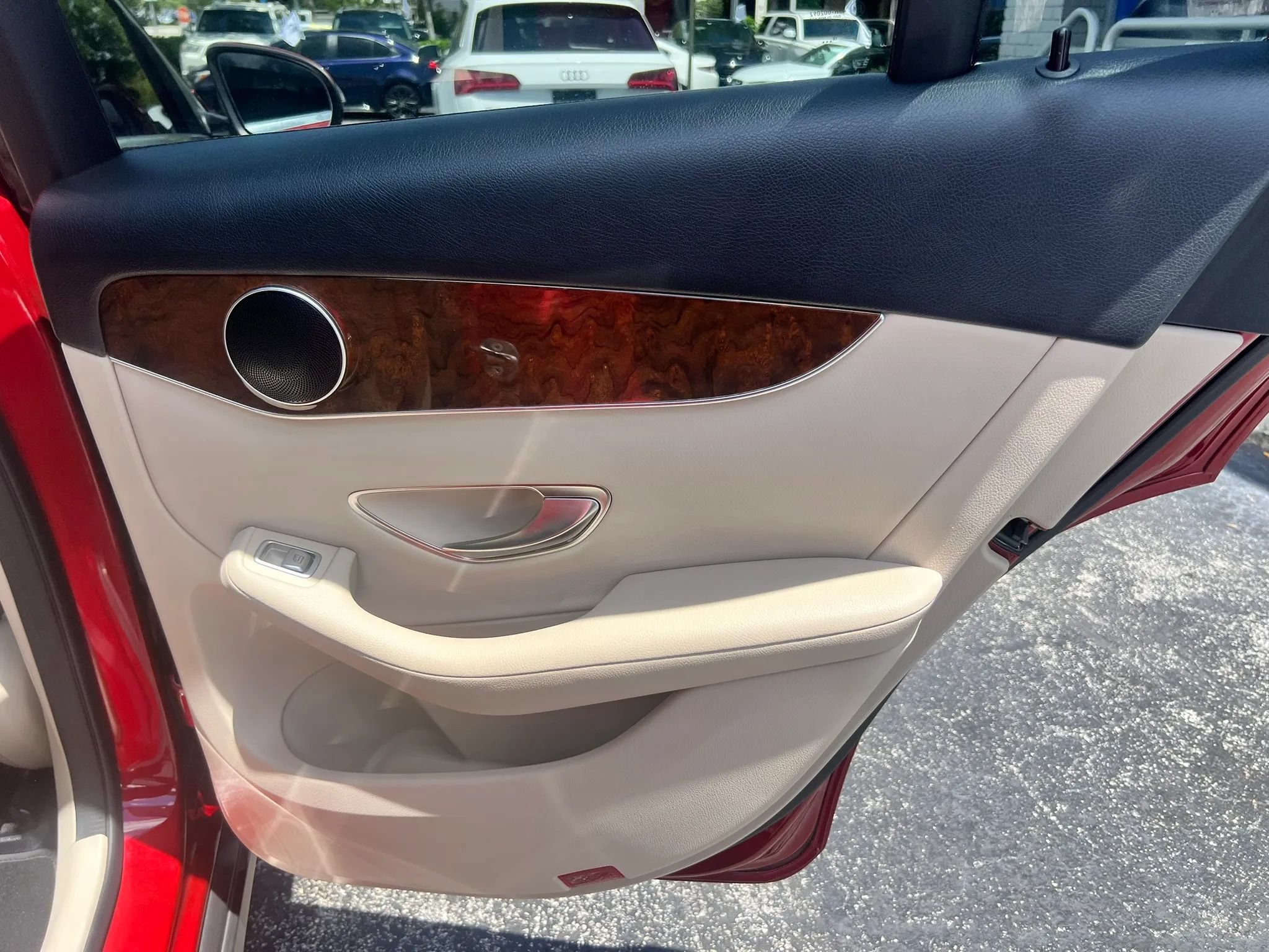 Used 2019 Mercedes-Benz GLC 300 image 39
