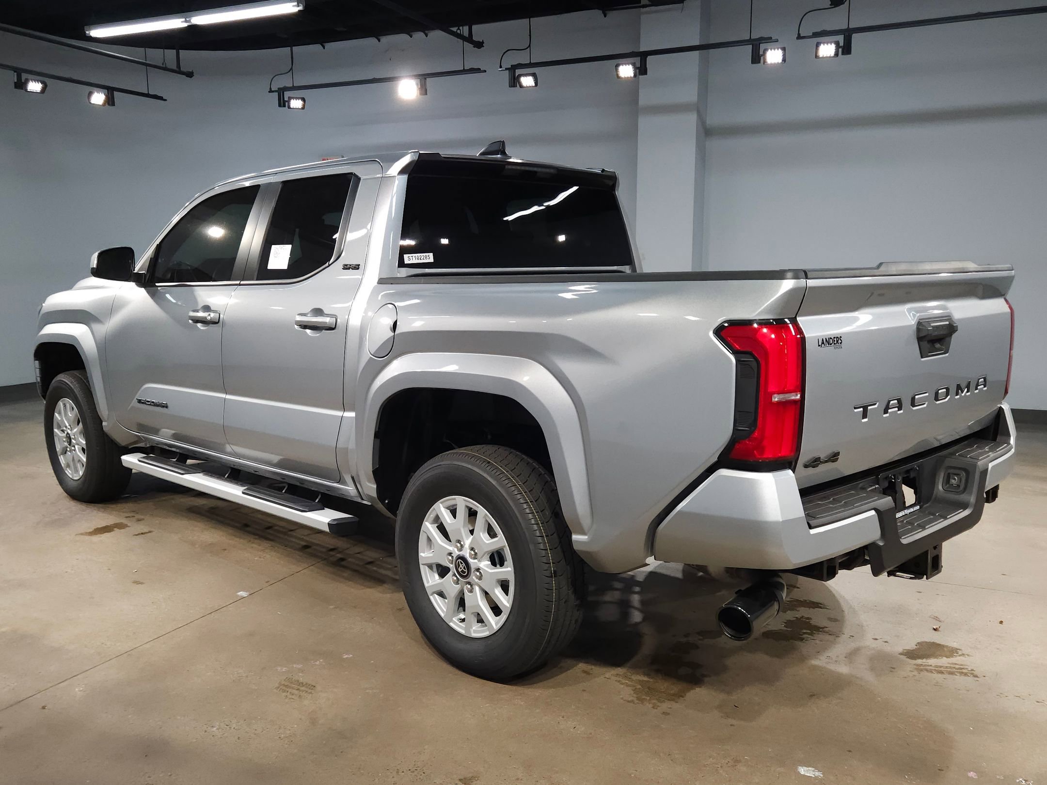 New 2025 Toyota Tacoma SR5 image 5
