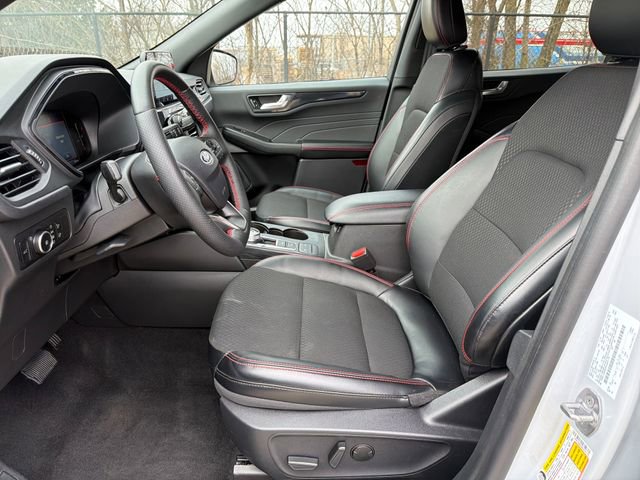 Used 2025 Ford Escape ST-Line Select image 9