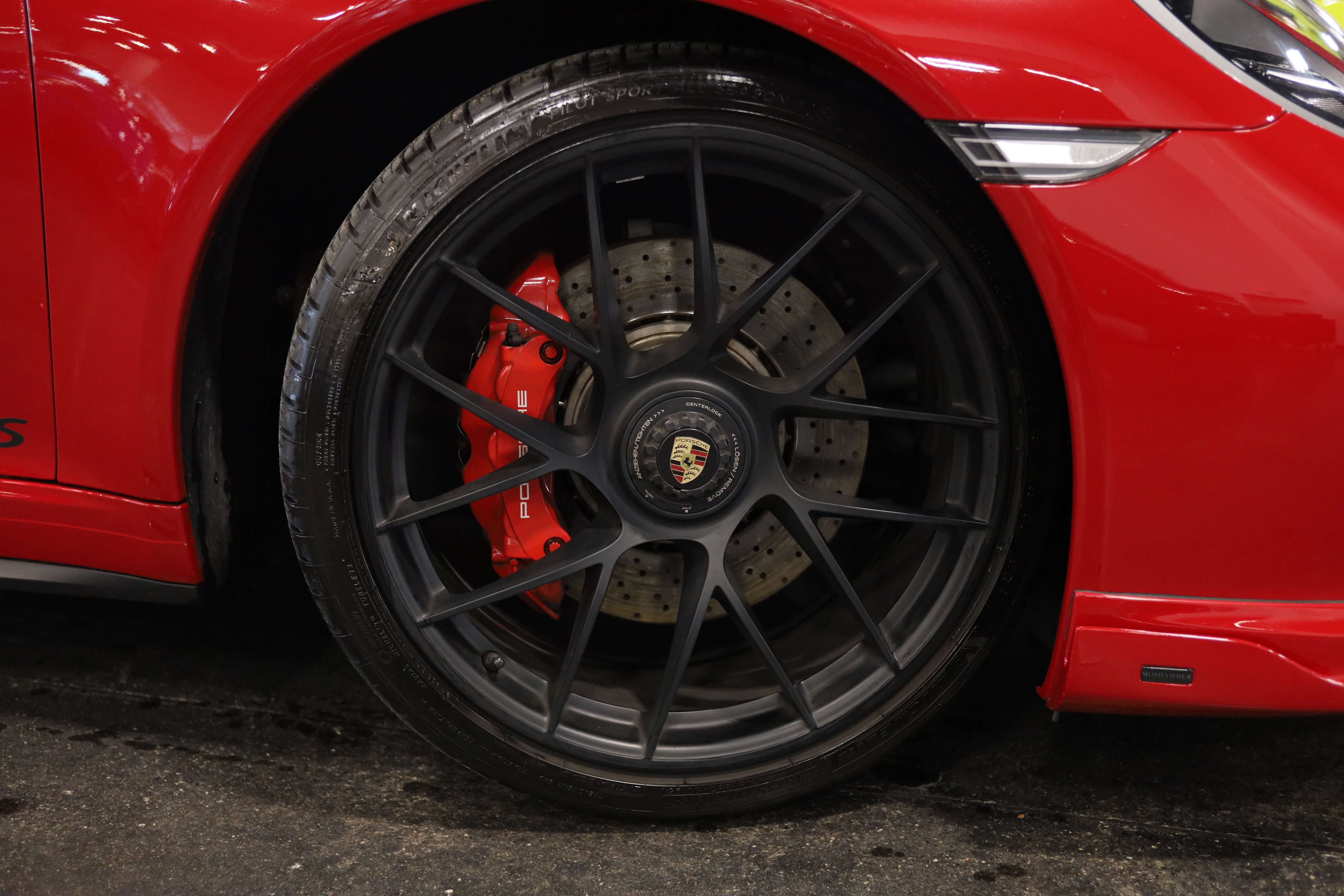 Used 2018 Porsche 911 Carrera 4 GTS AWD/4WD image 9