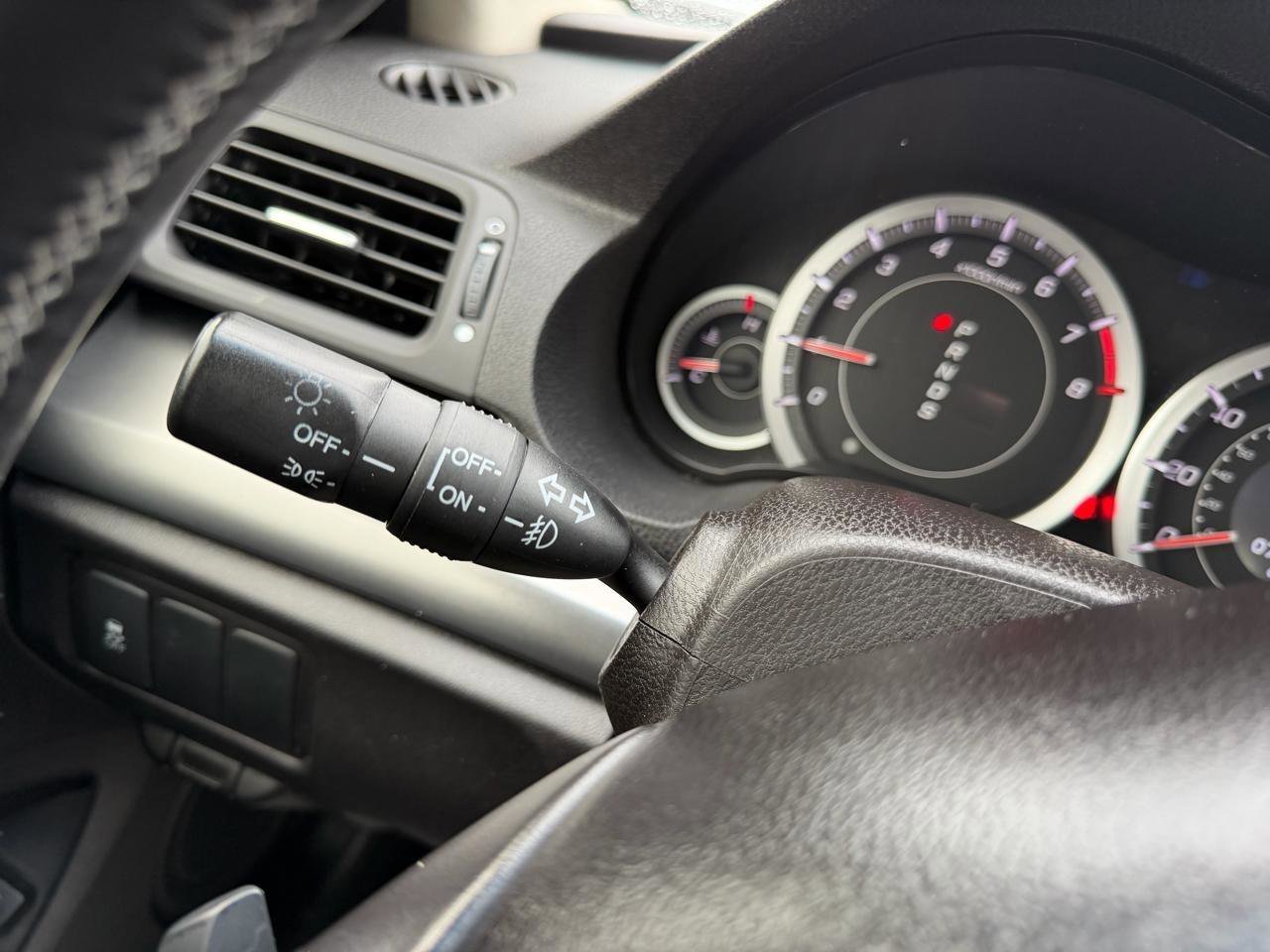 Used 2013 Acura TSX Sedan image 47