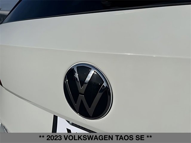 Used 2023 Volkswagen Taos SE w/ Panoramic Sunroof Package image 14