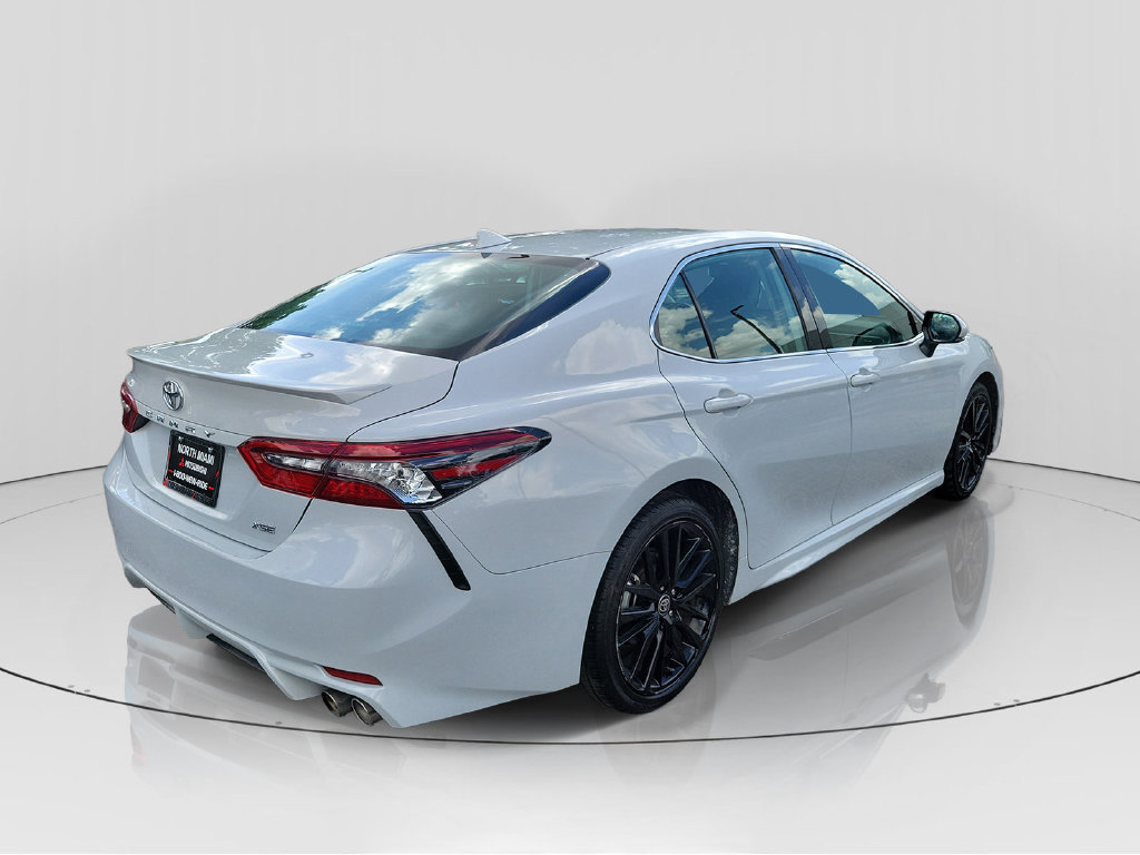 Used 2024 Toyota Camry XSE FWD image 7