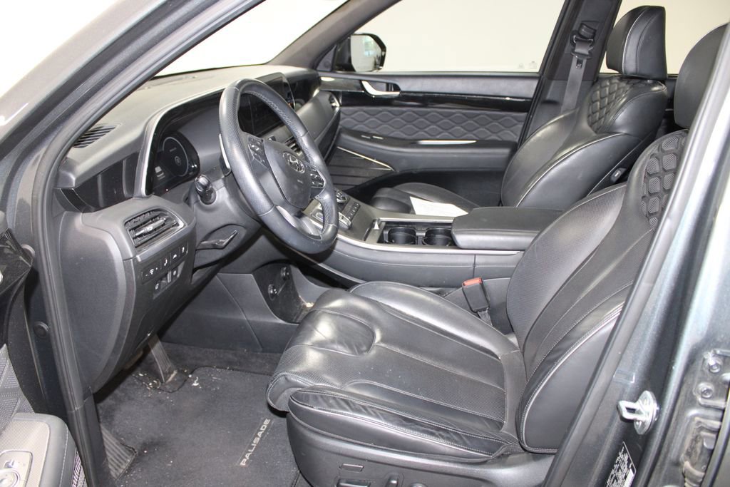Used 2022 Hyundai Palisade Calligraphy image 17