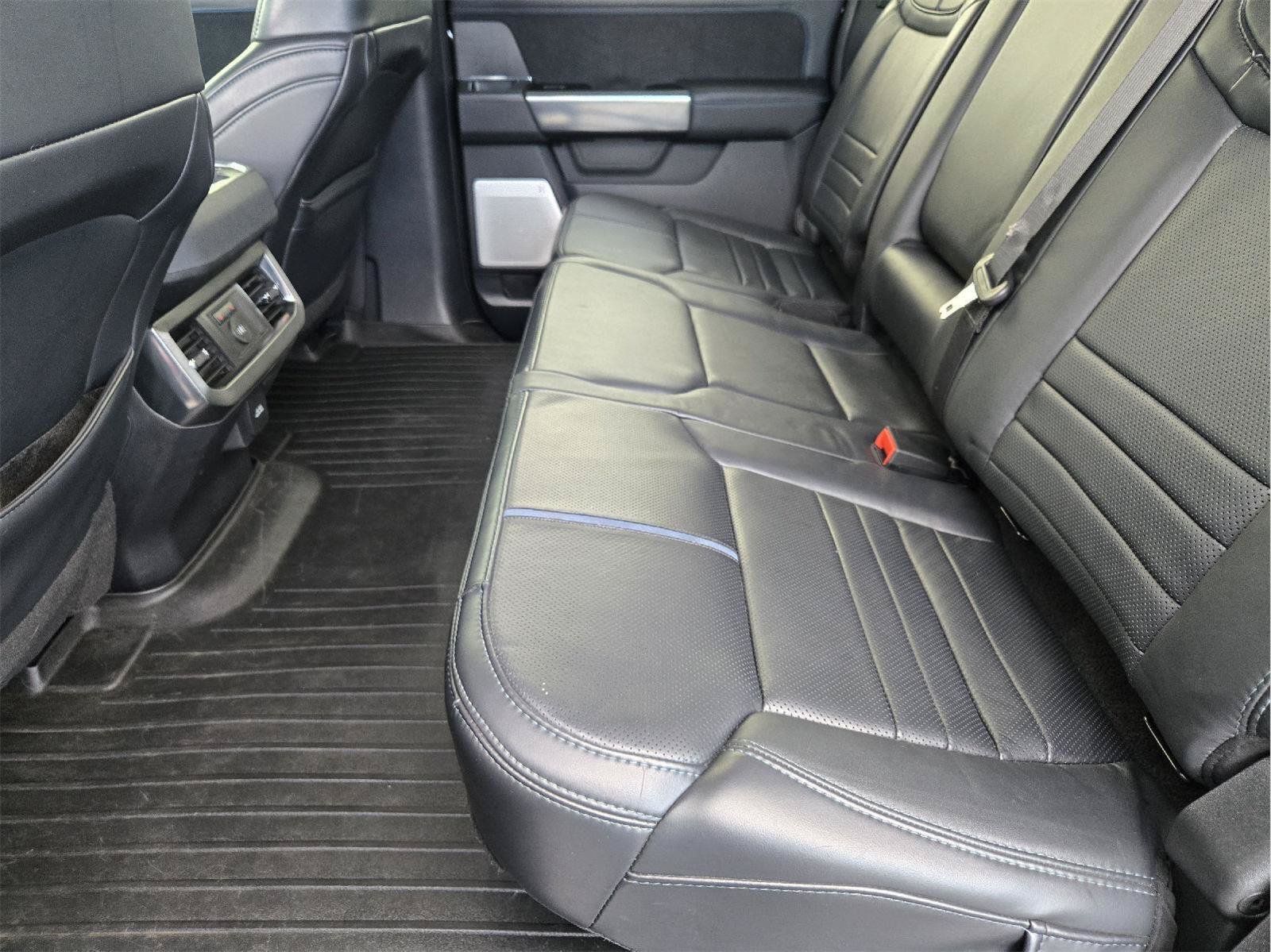 Used 2025 Ford F350 Platinum AWD/4WD image 29