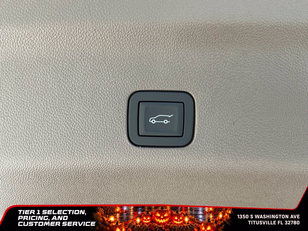 New 2026 GMC Yukon XL Denali w/ Denali Reserve Package RWD image 26
