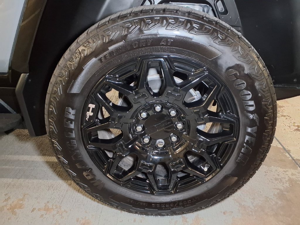 Used 2026 GMC Hummer EV SUV AWD/4WD image 19