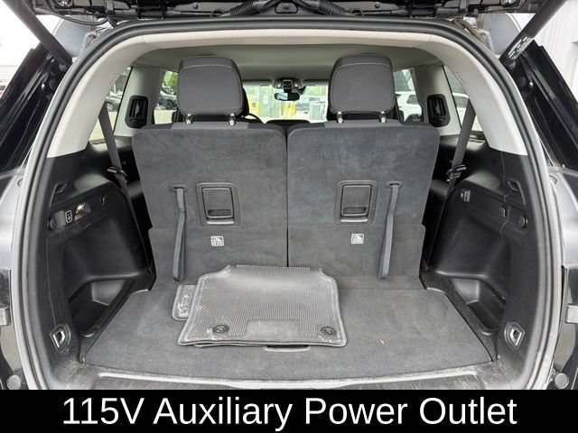 Used 2023 Jeep Grand Cherokee L Laredo w/ Luxury Tech Group I AWD/4WD image 16