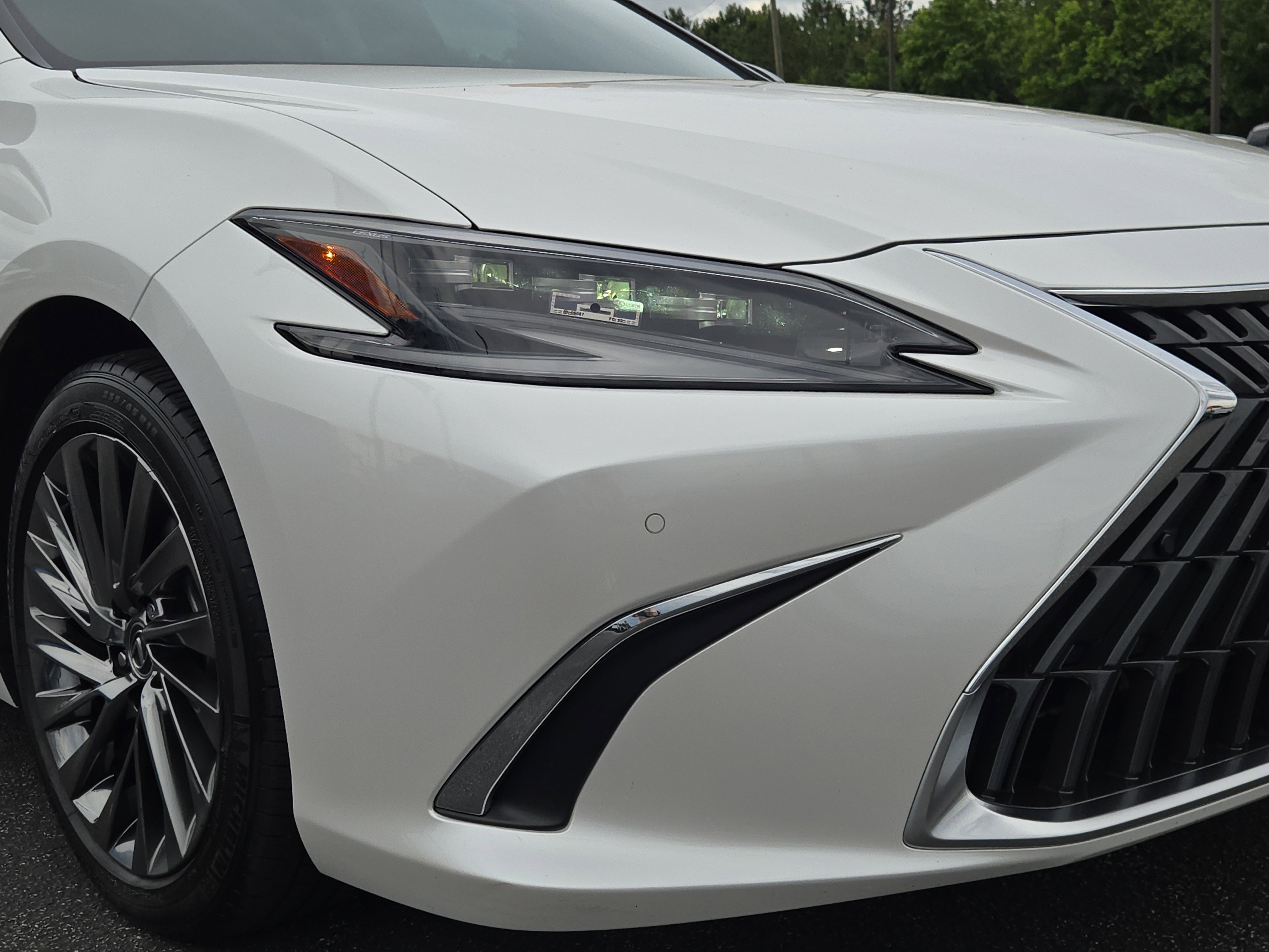 Used 2024 Lexus ES 350 Ultra Luxury w/ Accessory Package (Z2) FWD image 5