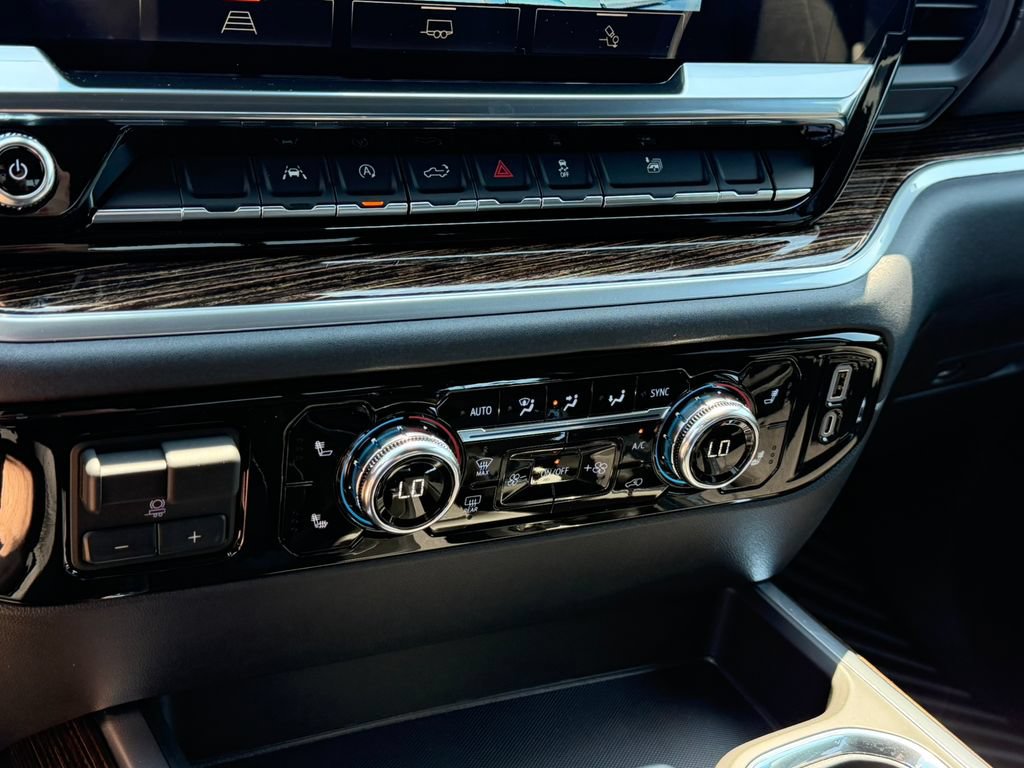New 2026 GMC Sierra 1500 Elevation w/ Preferred Package AWD/4WD image 39
