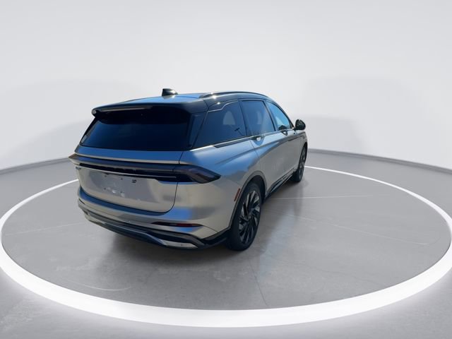 New 2026 Lincoln Nautilus Reserve w/ Jet Appearance Package AWD/4WD image 8