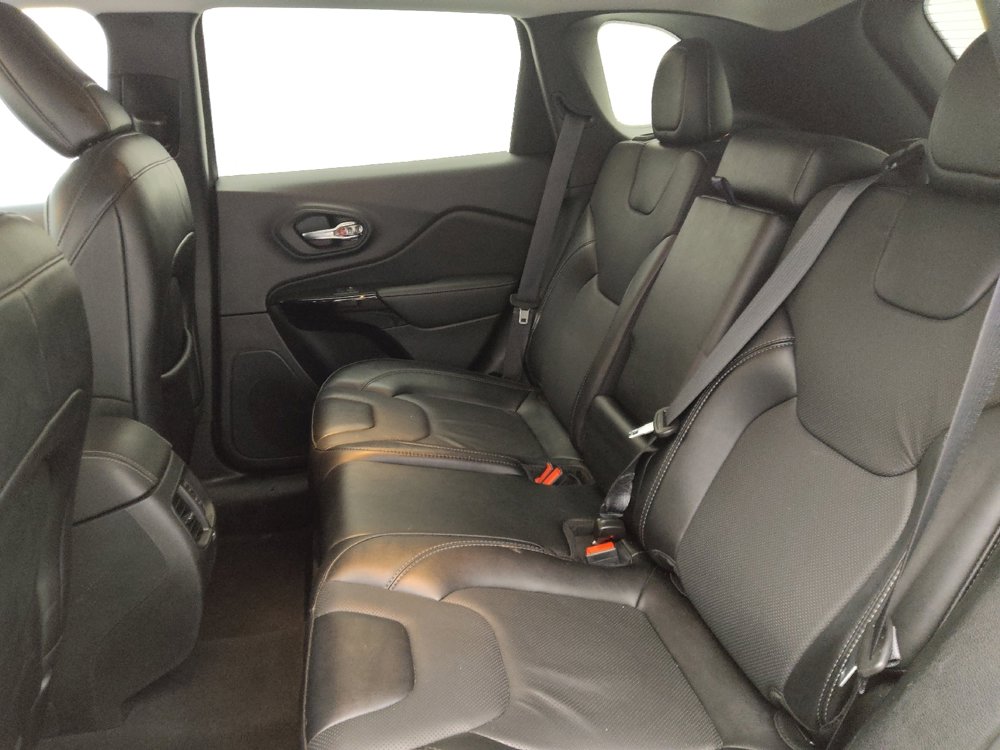 Used 2023 Jeep Cherokee Altitude Lux image 18