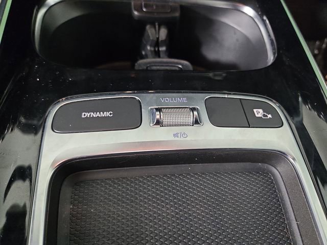 Used 2025 Mercedes-Benz GLB 250 4MATIC image 25